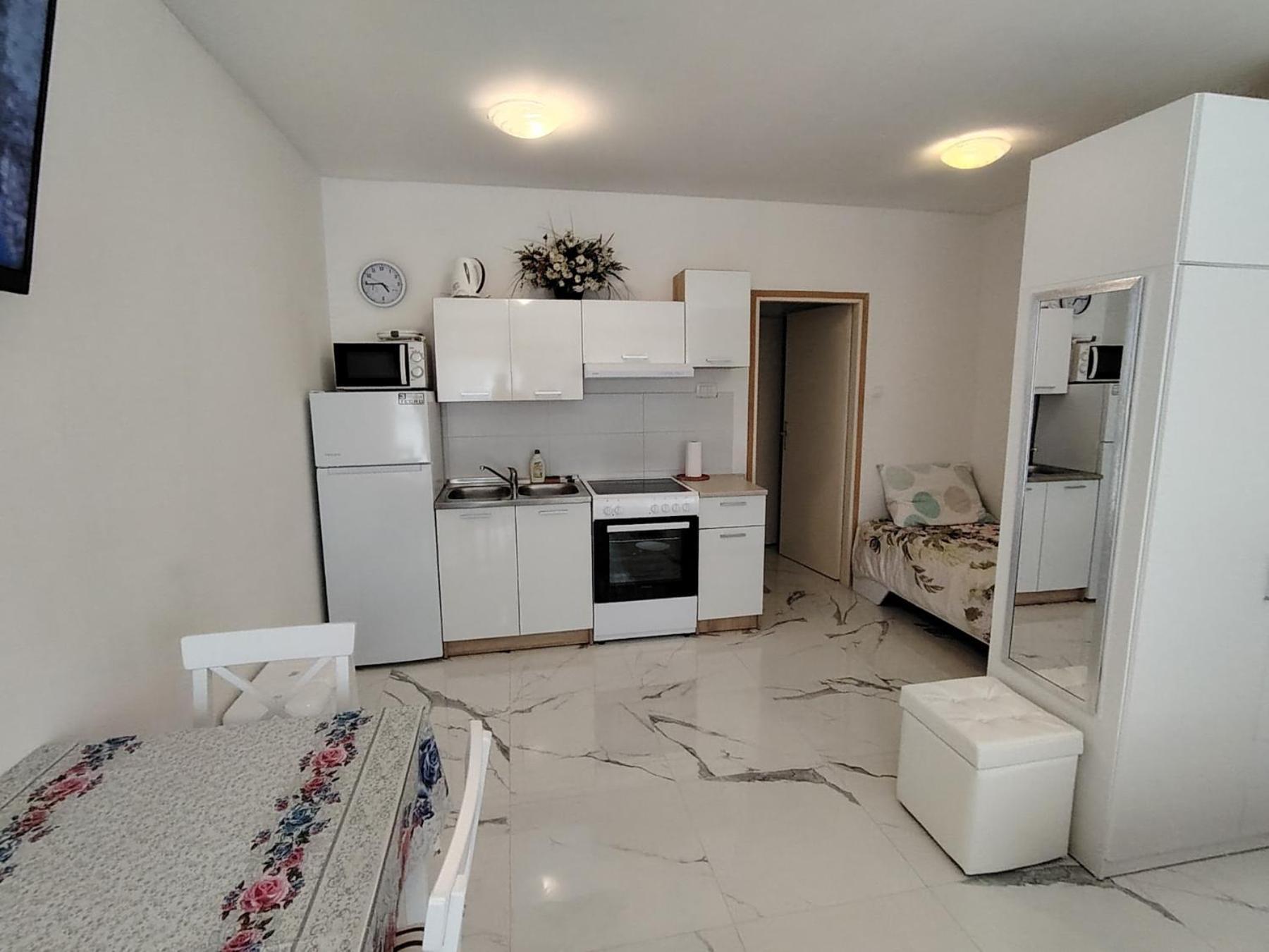 Studio-Apartman Ella Poreč Zewnętrze zdjęcie