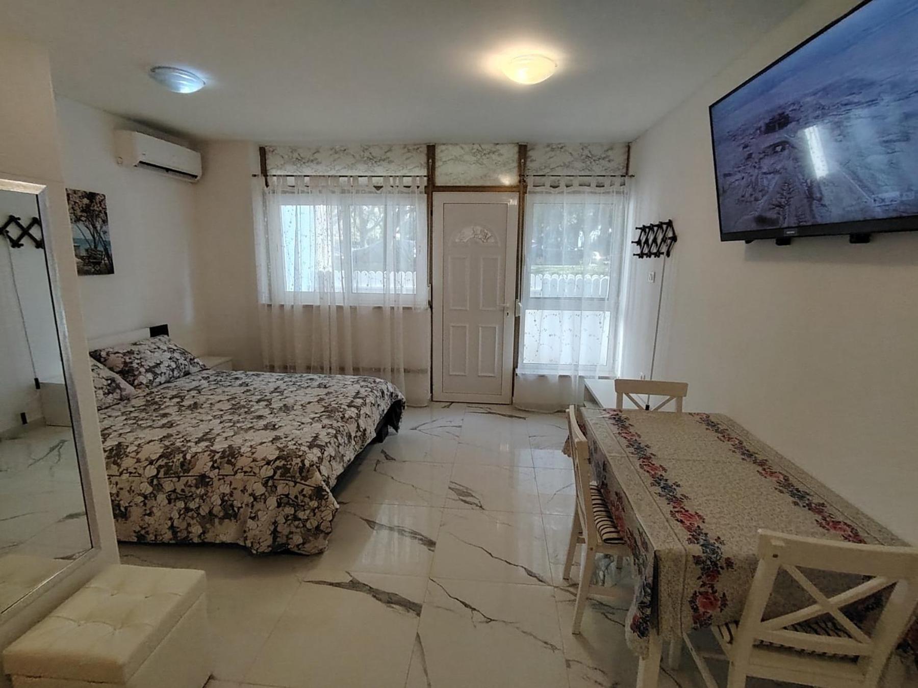 Studio-Apartman Ella Poreč Zewnętrze zdjęcie